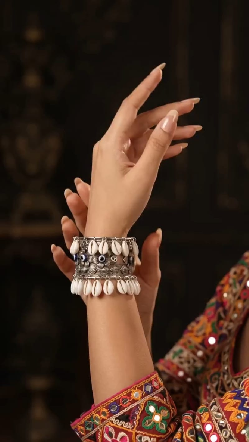 Traditional Festive Statement Hand kada/ Bracelet– Navratri & Garba Special